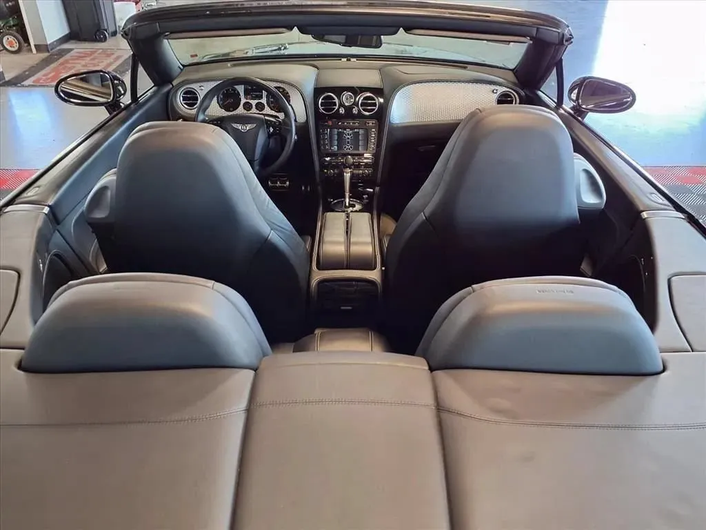 Bentley Continental photo 4