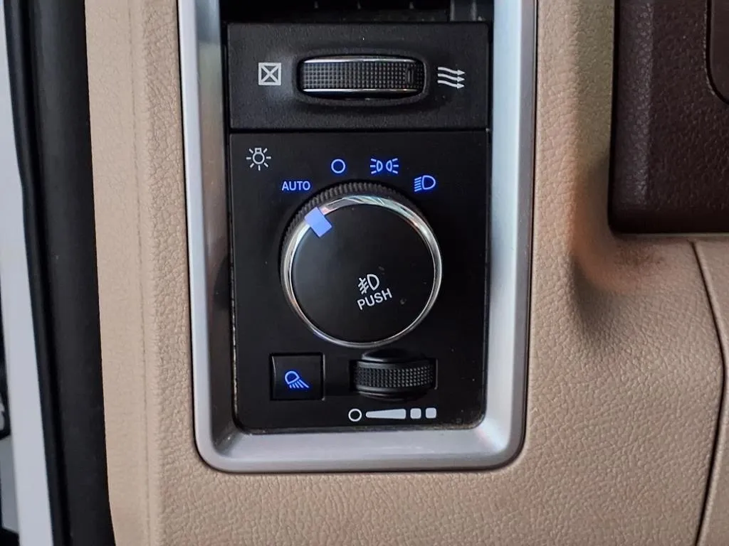 2017 RAM Ram 1500 Pickup Big Horn - Photo 17