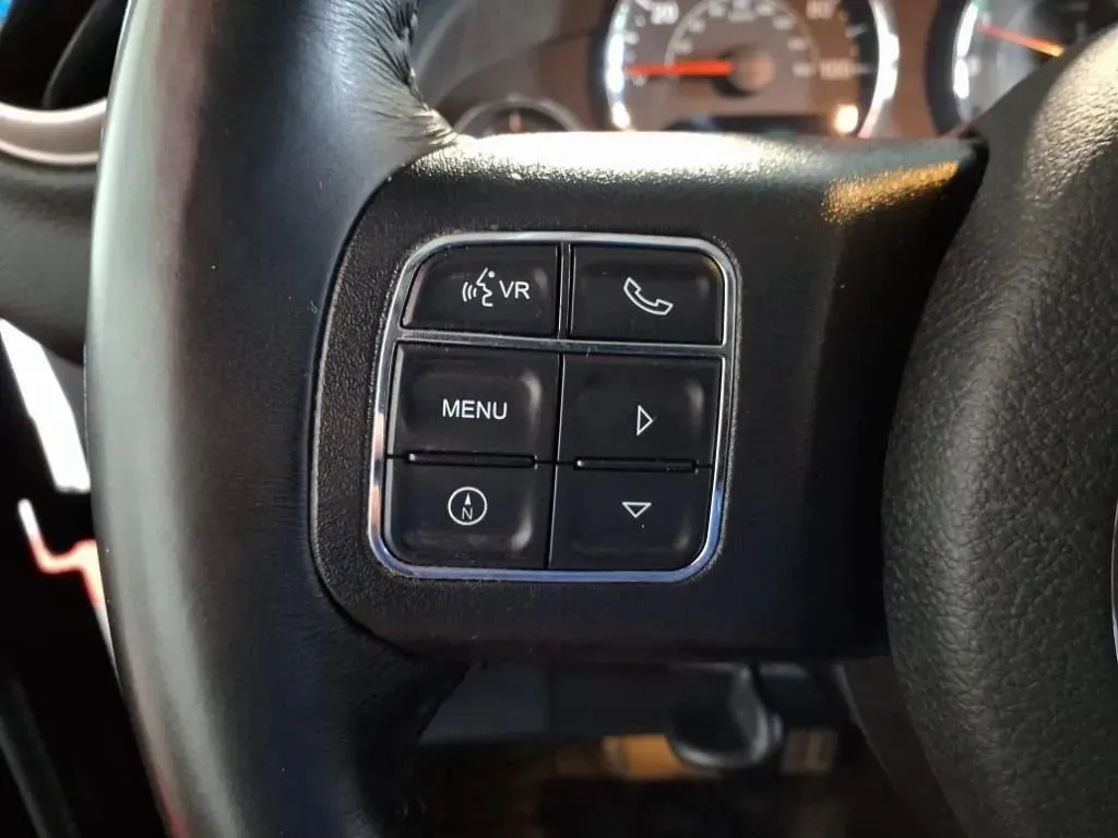 Jeep Wrangler photo 24