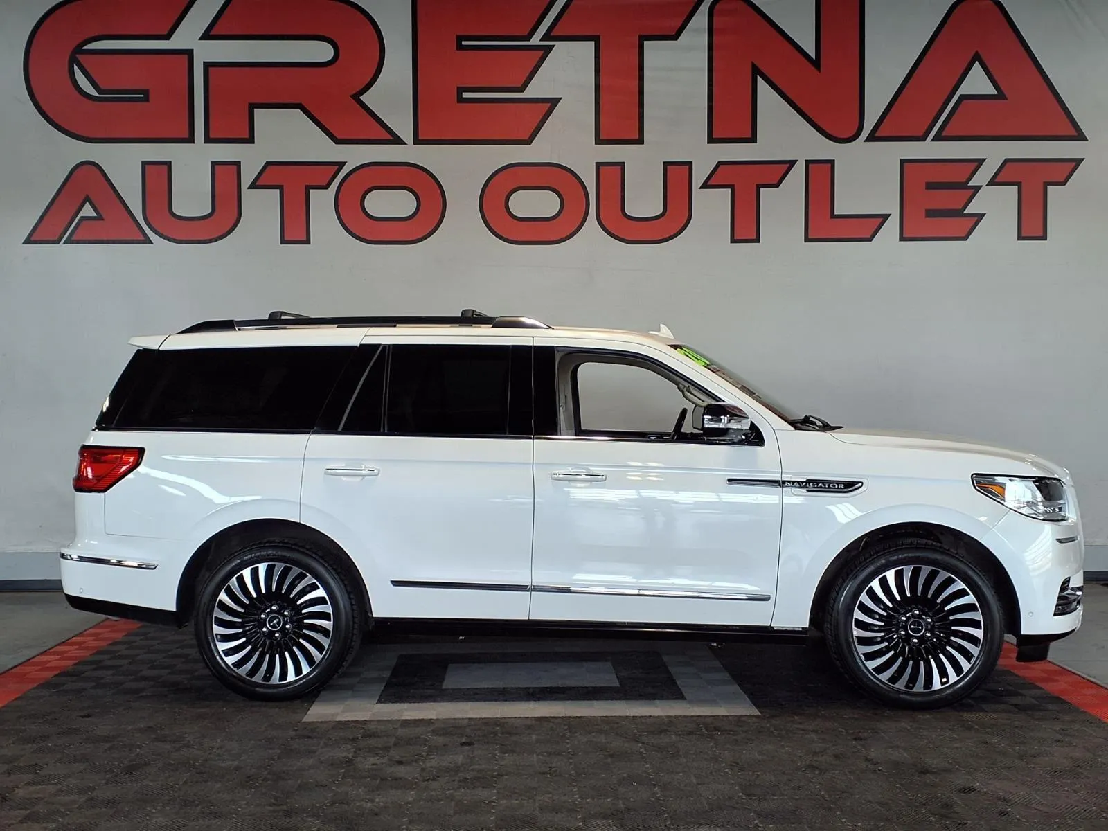 White 2020 Lincoln Navigator Black Label for sale in Gretna, NE