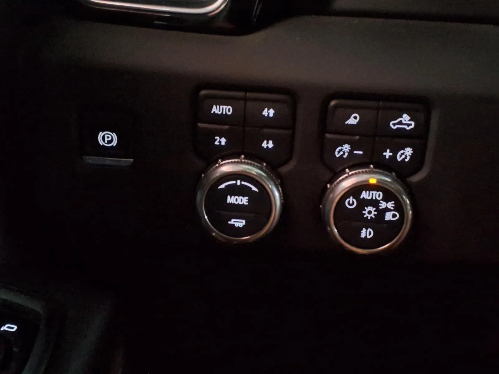 GMC Sierra photo 27