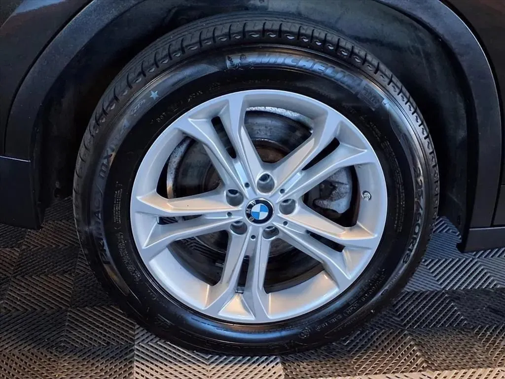 BMW X3 photo 9