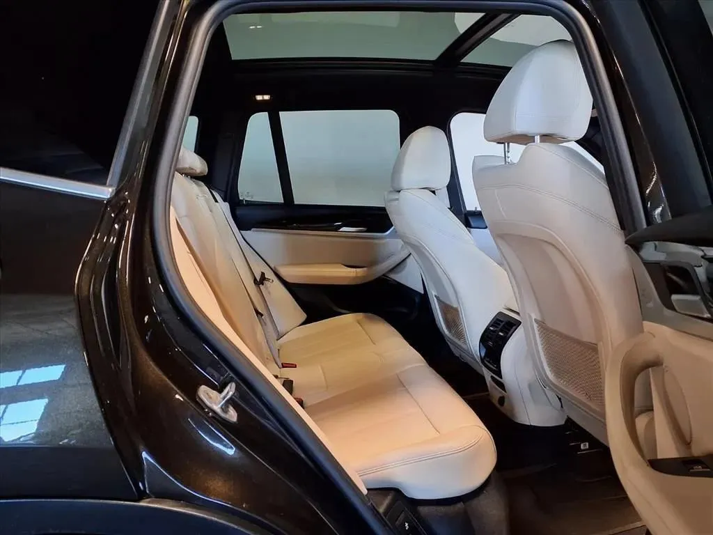 BMW X3 photo 10