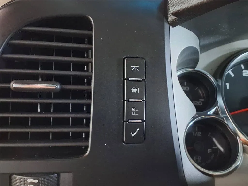 Chevrolet Silverado photo 20