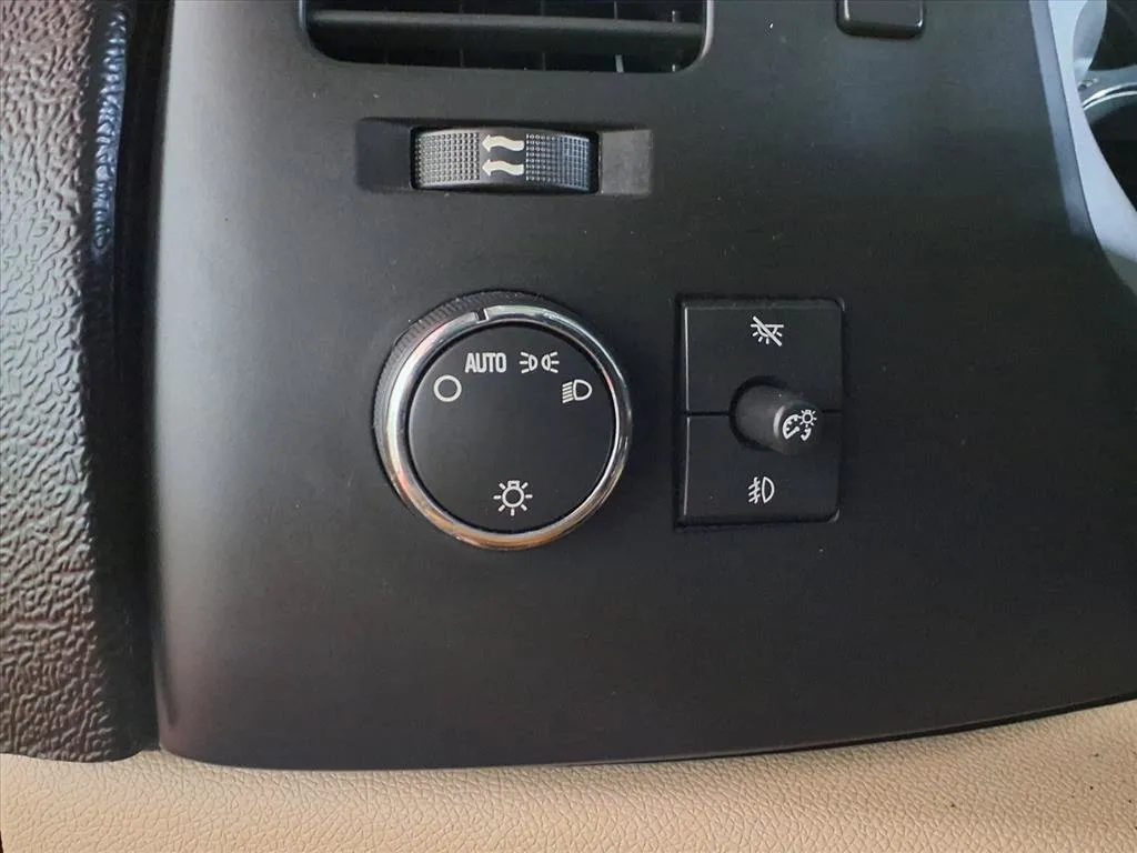 Chevrolet Silverado photo 19