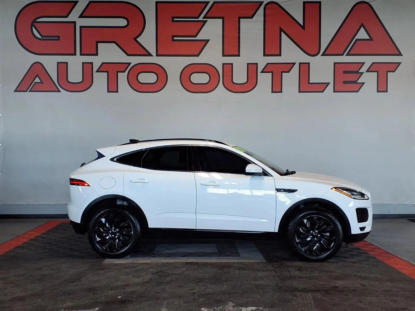 White 2020 Jaguar E-PACE SE for sale in Gretna, NE