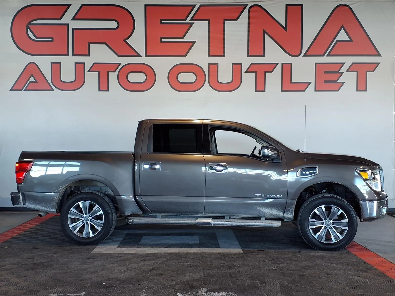 Gray 2017 Nissan Titan SL for sale in Gretna, NE