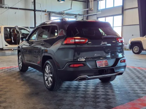 More photos of 2018 Jeep Cherokee Limited at Gretna Auto Outlet, NE