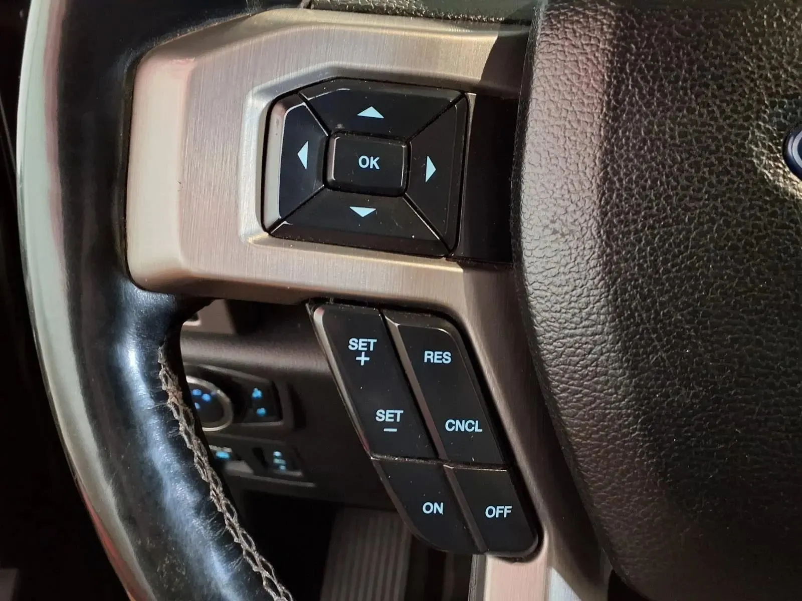 Ford F-150 photo 29