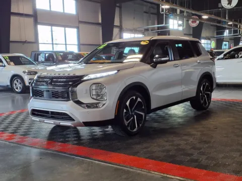 Another view of 2022 Mitsubishi Outlander SE for sale in Gretna, NE at Gretna Auto Outlet