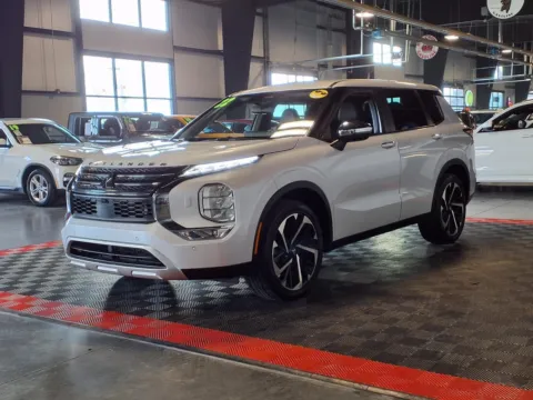 Another view of 2022 Mitsubishi Outlander SE for sale in Gretna, NE at Gretna Auto Outlet
