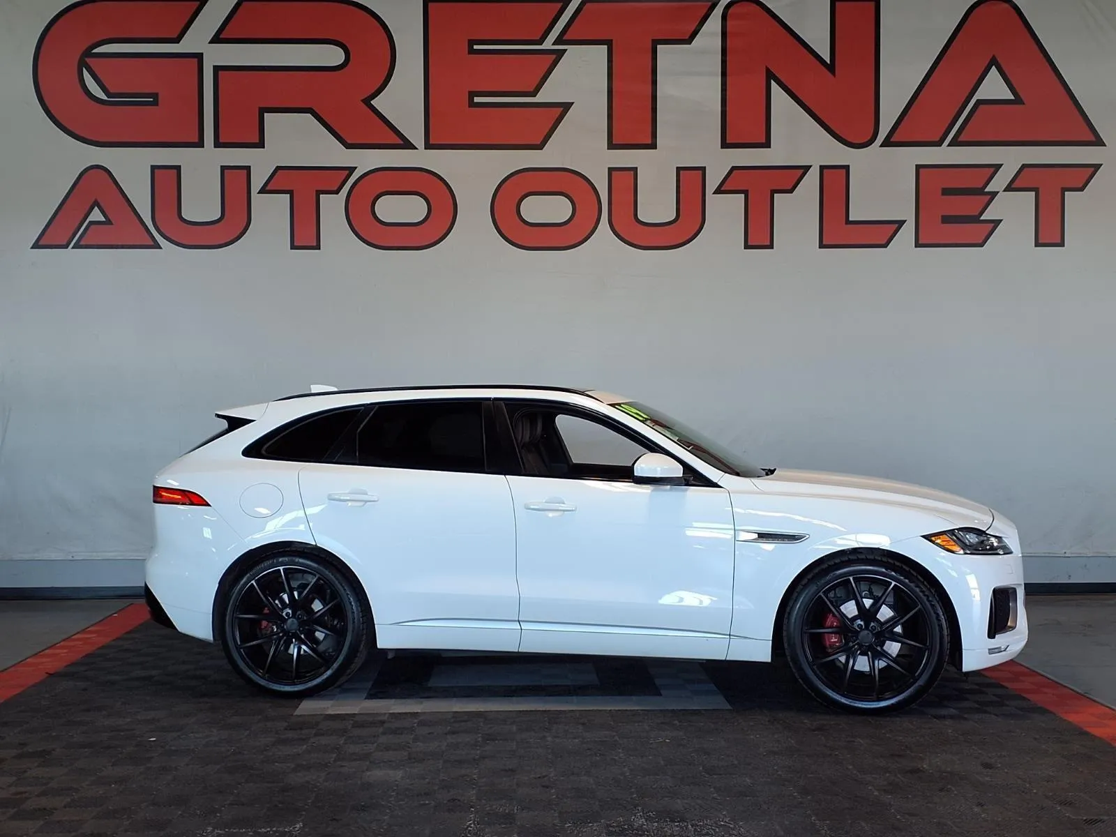 White 2019 Jaguar F-PACE S for sale in Gretna, NE