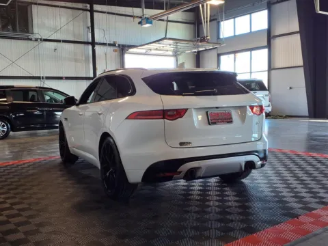 More photos of 2019 Jaguar F-PACE S at Gretna Auto Outlet, NE