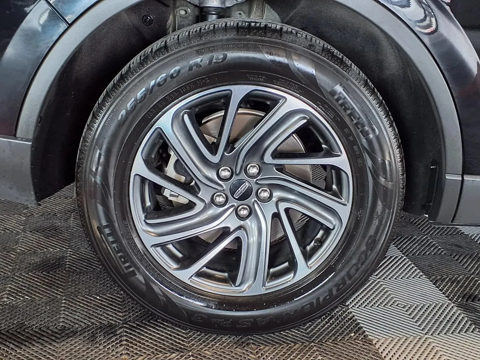 Lincoln Aviator photo 9