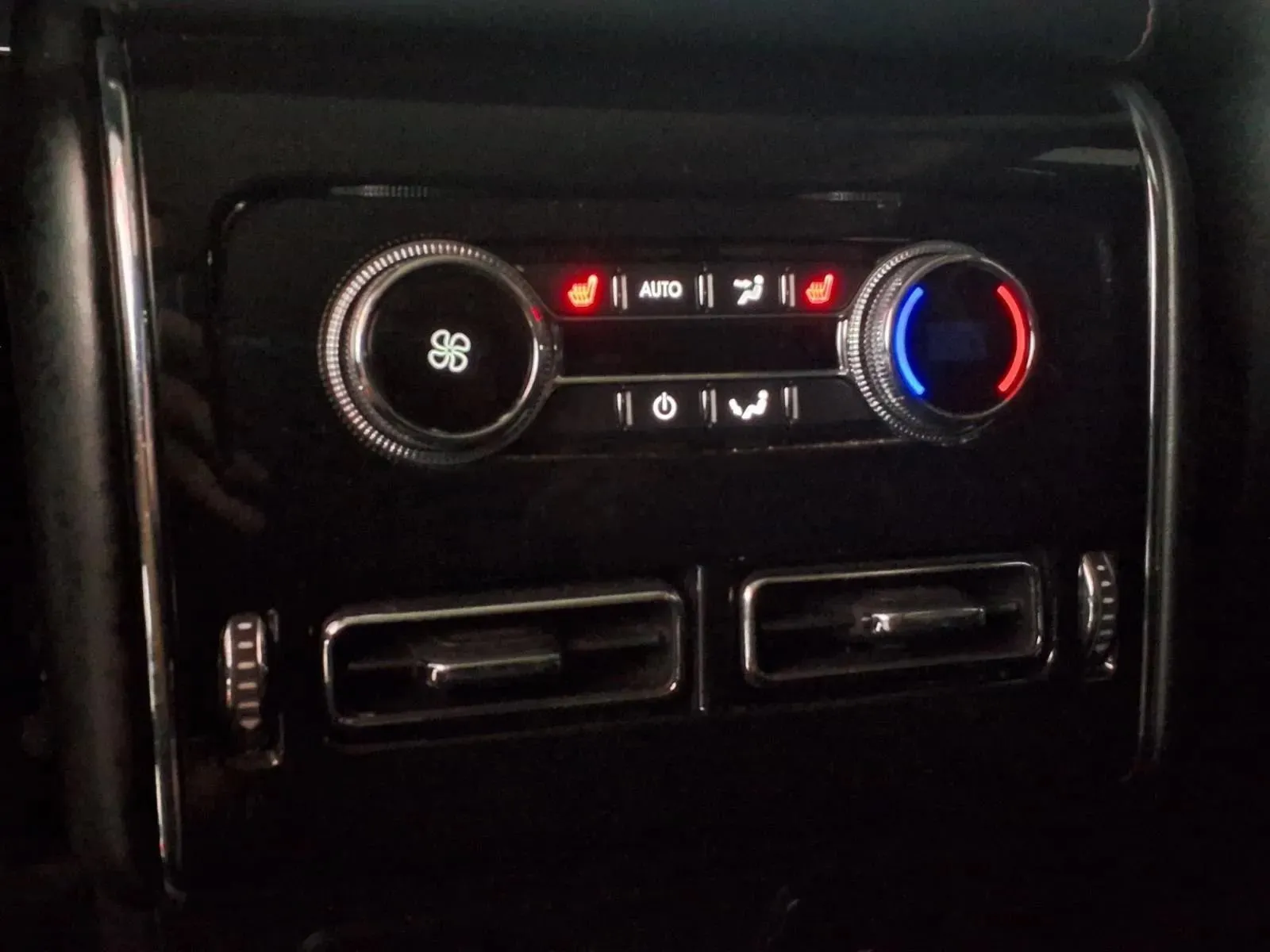 Lincoln Aviator photo 16