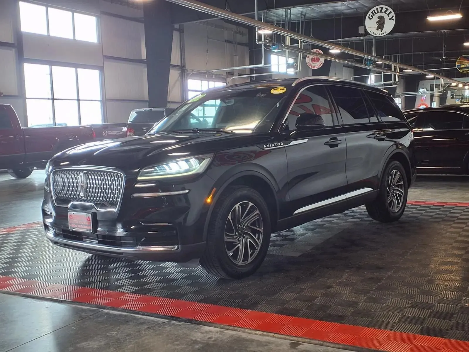Lincoln Aviator photo 3