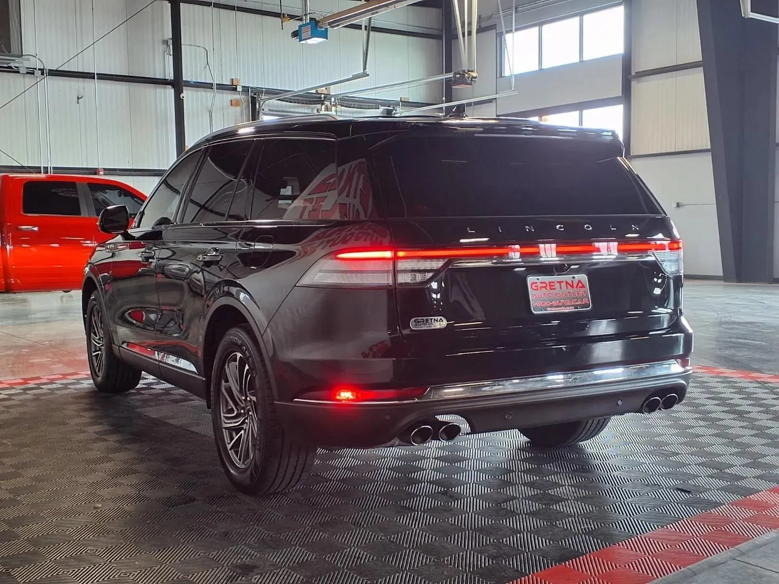 Lincoln Aviator photo 4