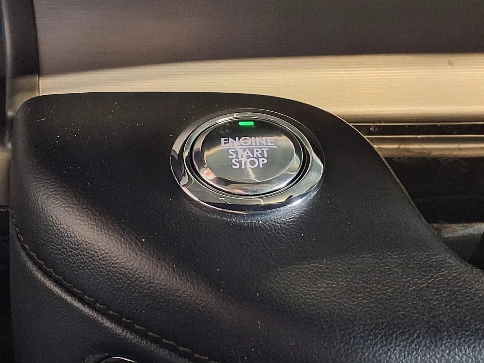 Lincoln Aviator photo 24