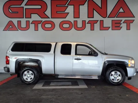 Silver 2011 Chevrolet Silverado 1500 LT for sale in Gretna, NE