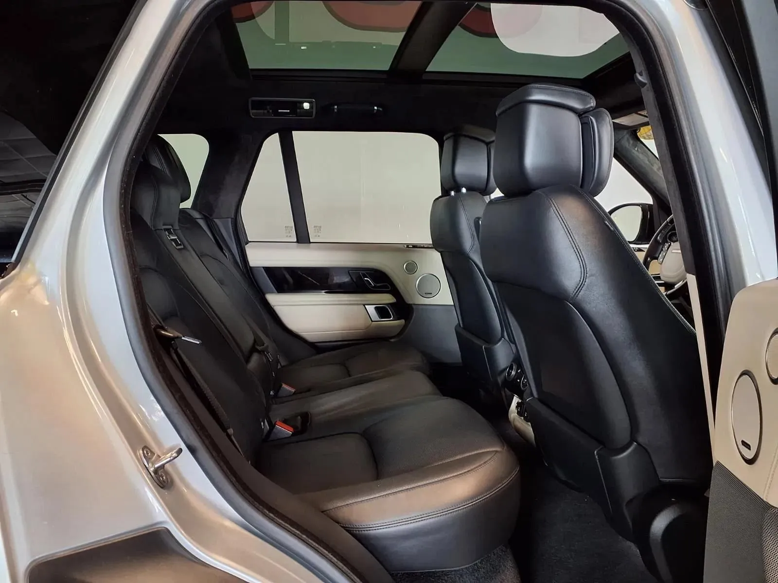 Land Rover Range Rover photo 10