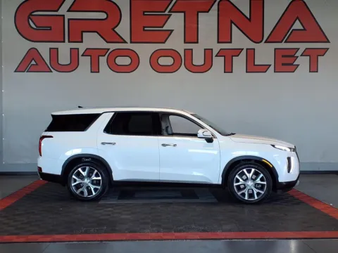 White 2022 Hyundai PALISADE SEL for sale in Gretna, NE
