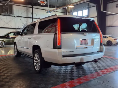 More photos of 2020 Cadillac Escalade ESV Premium Luxury at Gretna Auto Outlet, NE