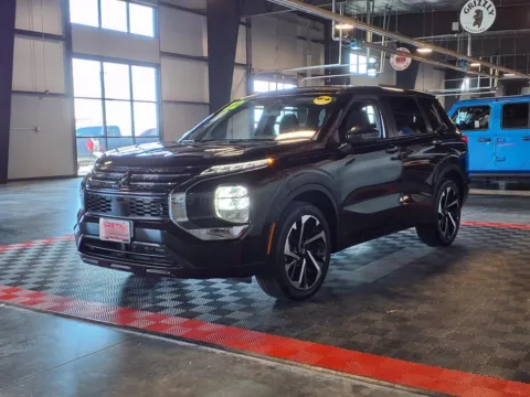 Another view of 2022 Mitsubishi Outlander ES for sale in Gretna, NE at Gretna Auto Outlet