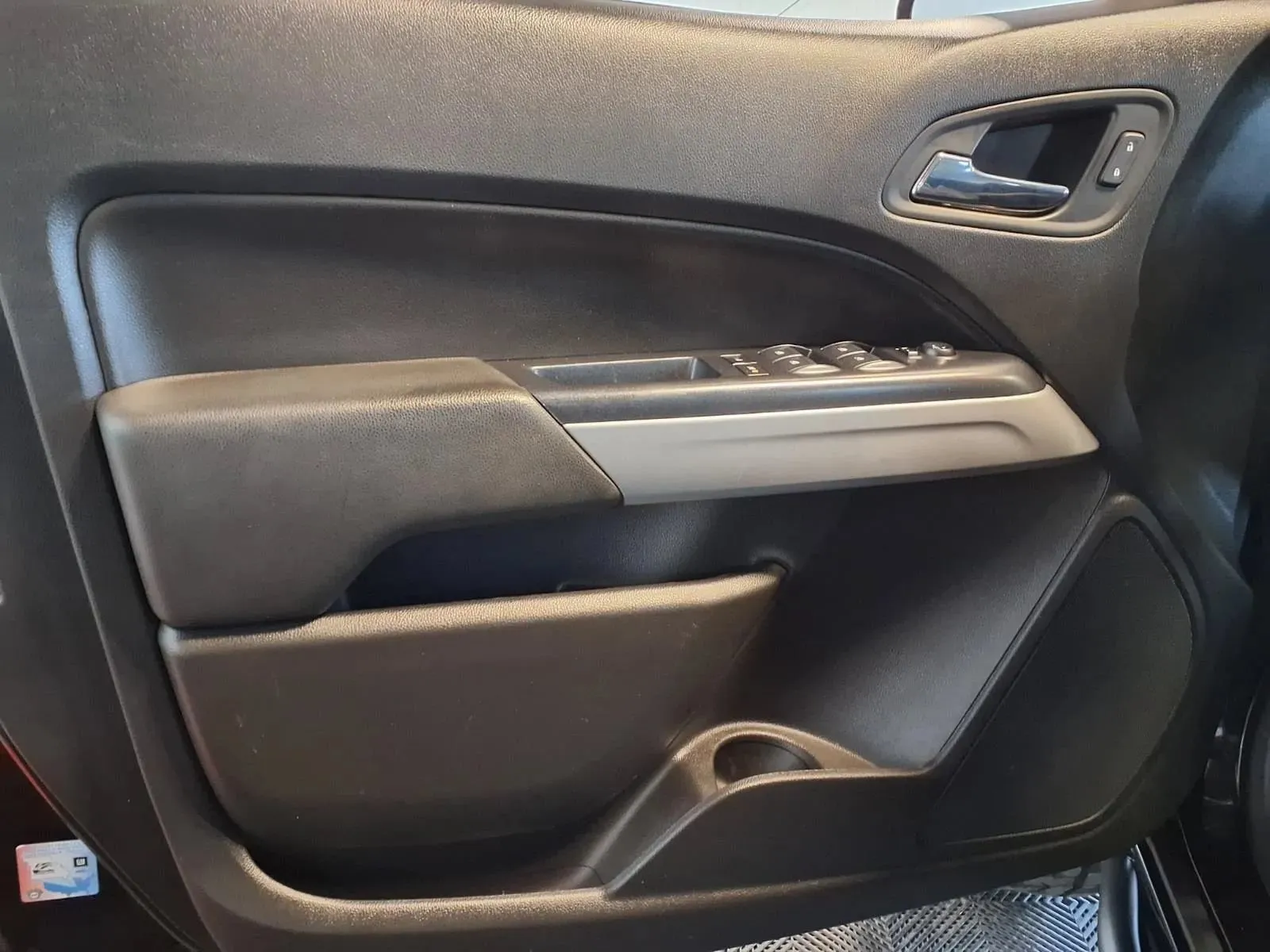Chevrolet Colorado photo 17