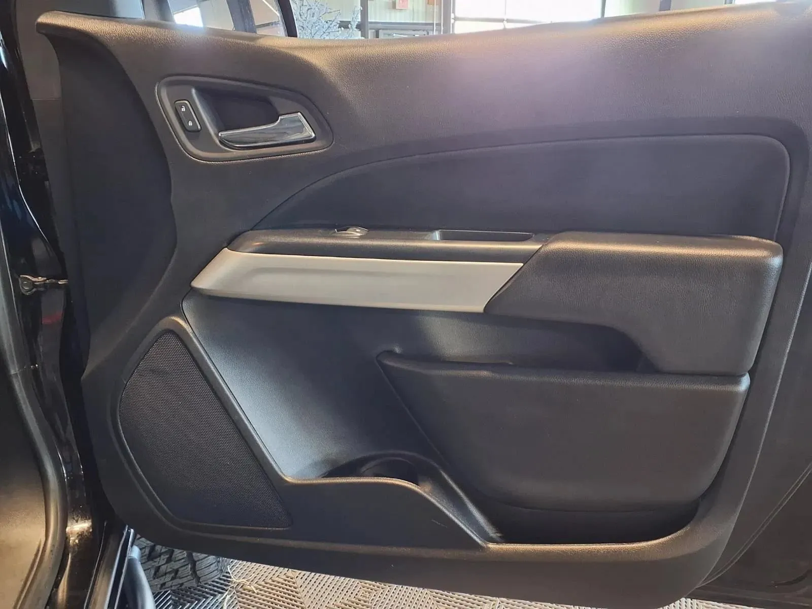 Chevrolet Colorado photo 13