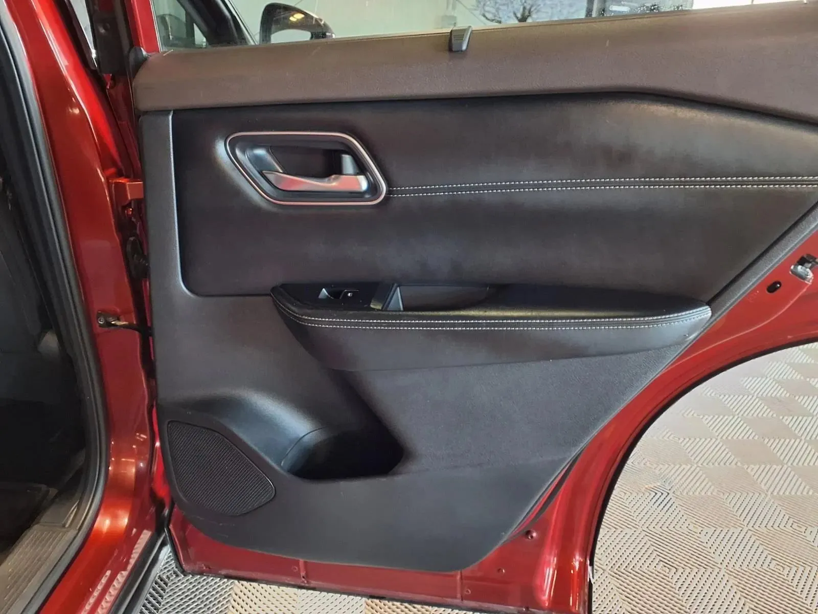 Nissan Rogue photo 11