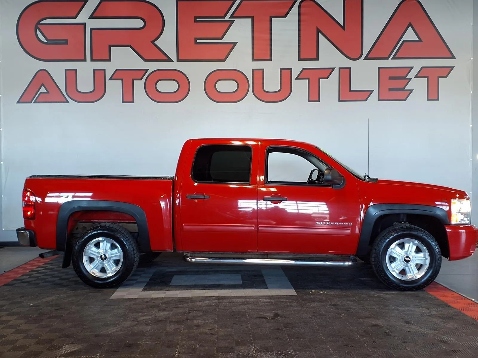 Red 2011 Chevrolet Silverado 1500 LT for sale in Gretna, NE