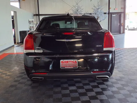 More photos of 2018 Chrysler 300 Touring at Gretna Auto Outlet, NE