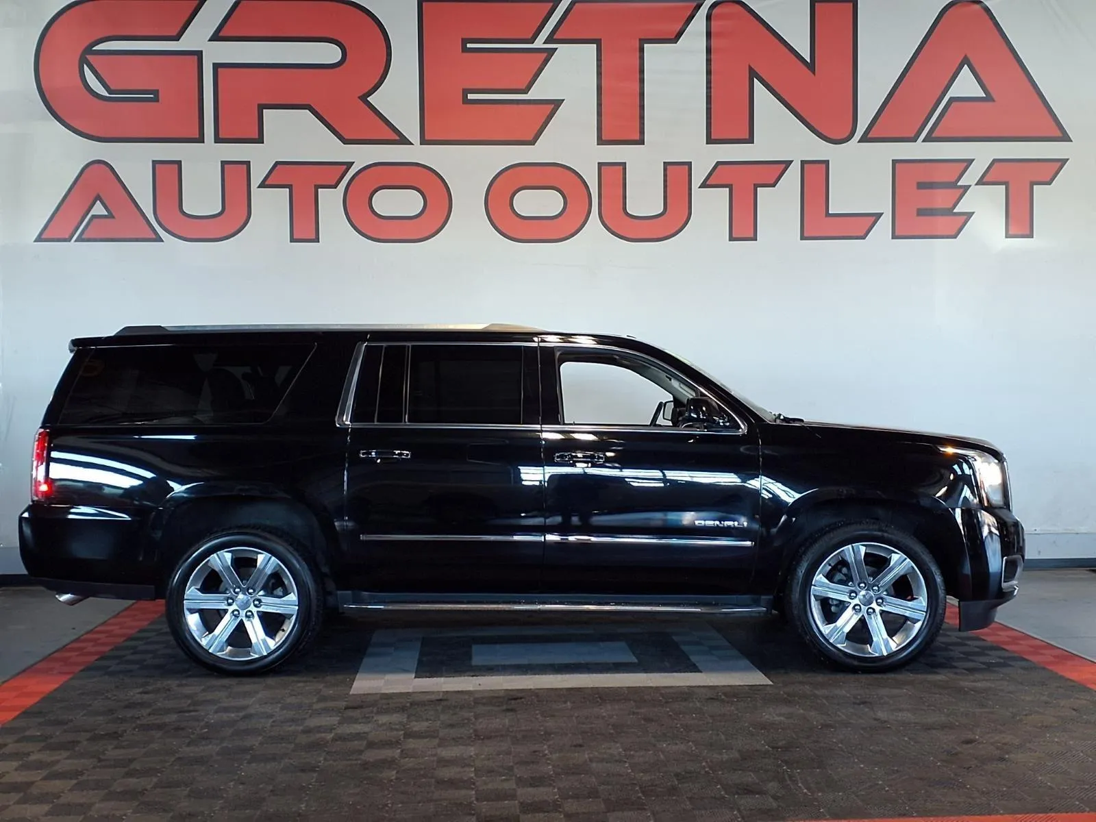 Black 2018 GMC Yukon XL Denali for sale in Gretna, NE