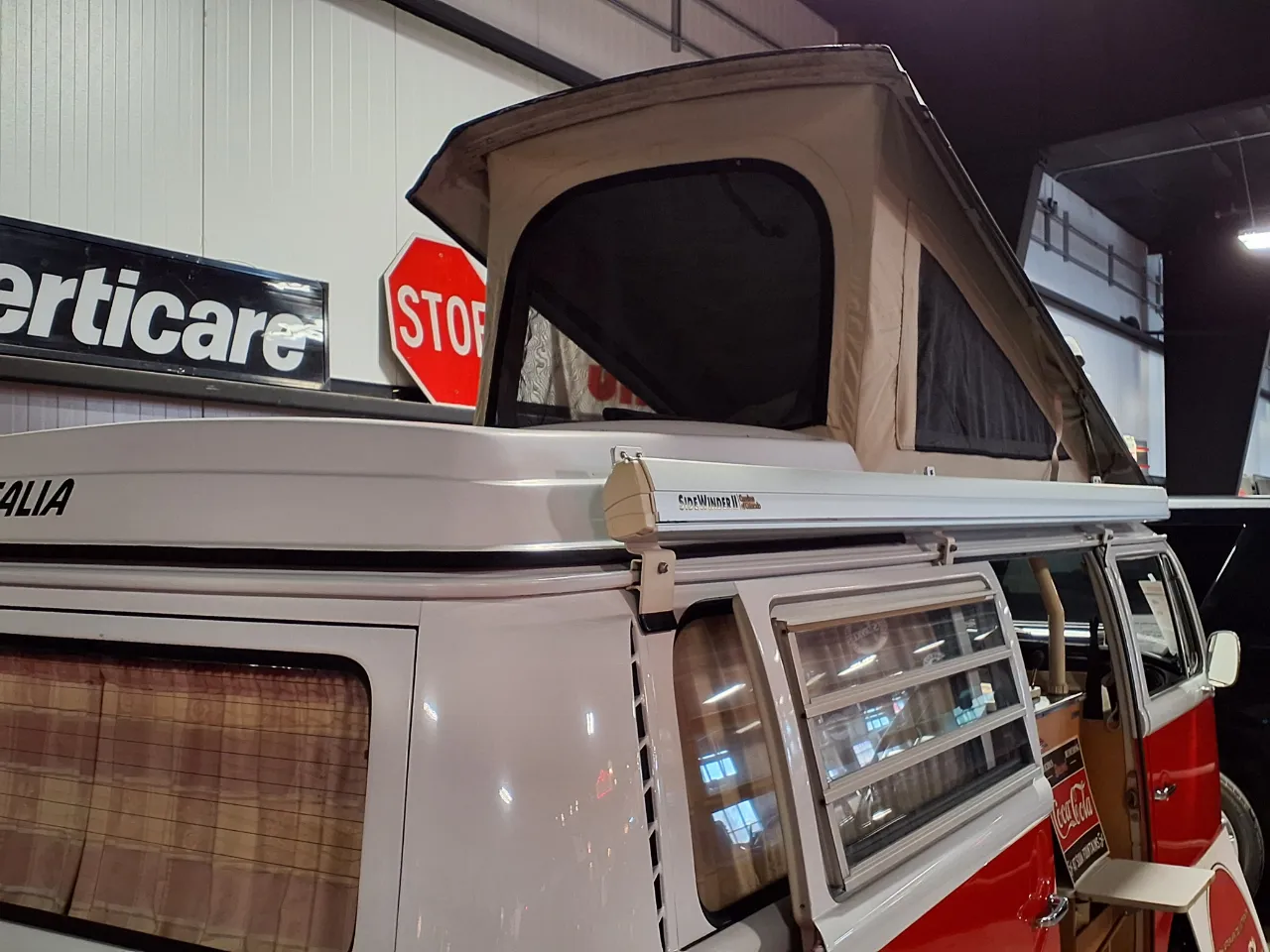 Volkswagen Bus photo 25