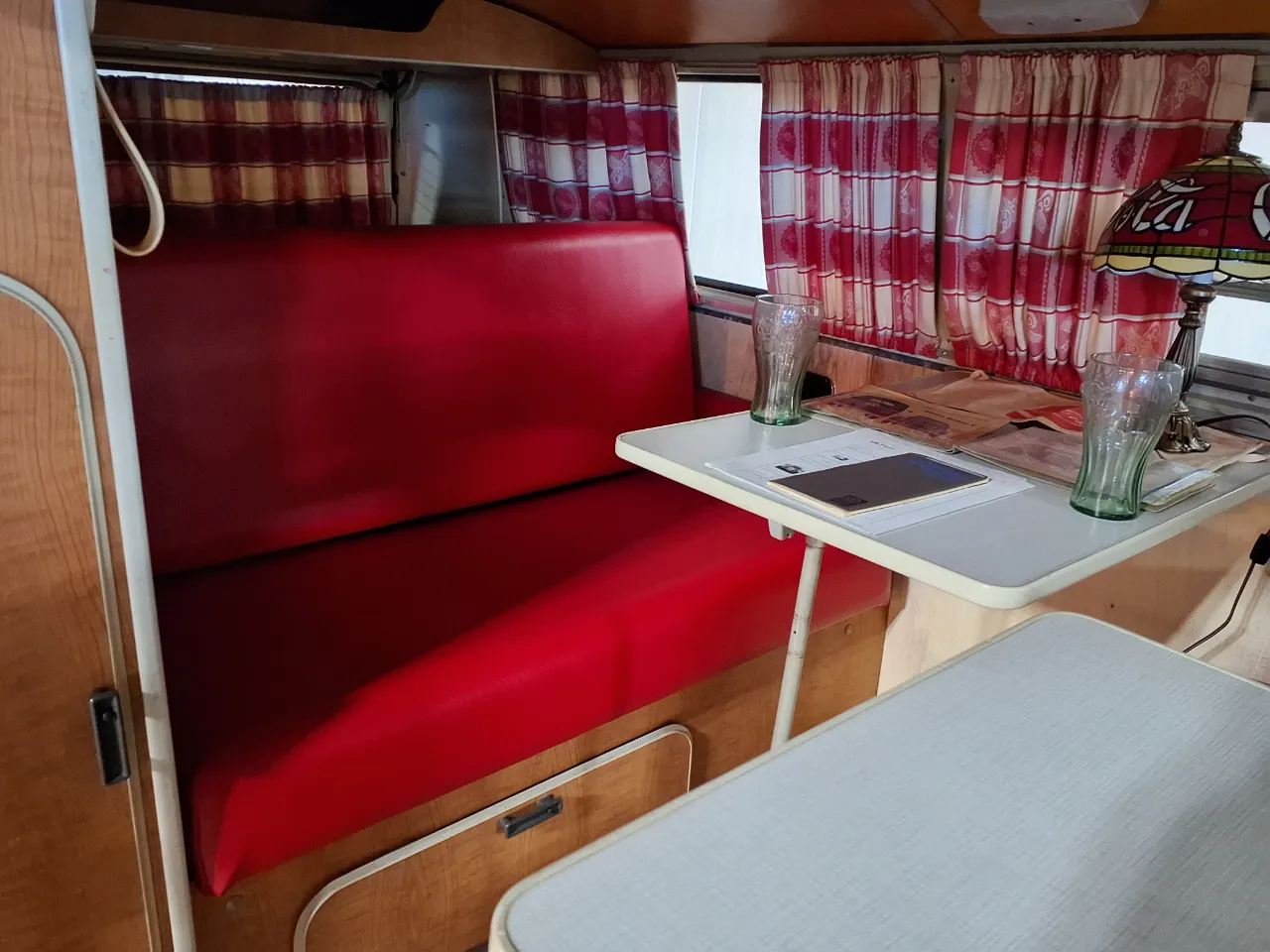 Volkswagen Bus photo 28