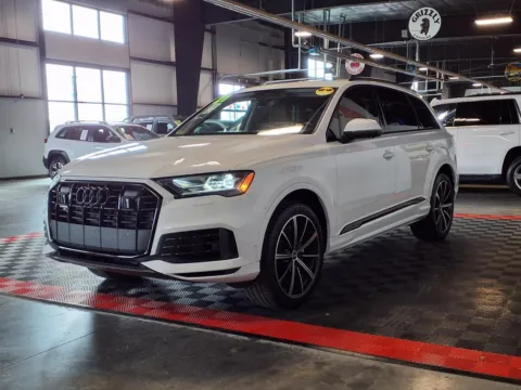 Another view of 2021 Audi Q7 quattro Premium Plus 55 TFSI for sale in Gretna, NE at Gretna Auto Outlet