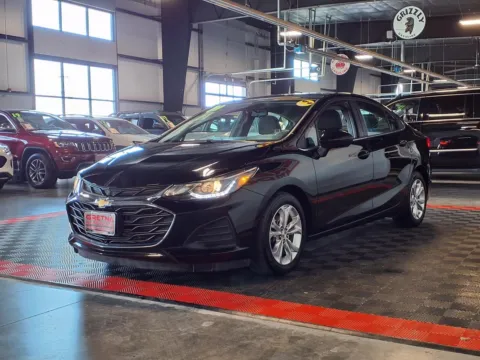 Another view of 2019 Chevrolet Cruze LT for sale in Gretna, NE at Gretna Auto Outlet
