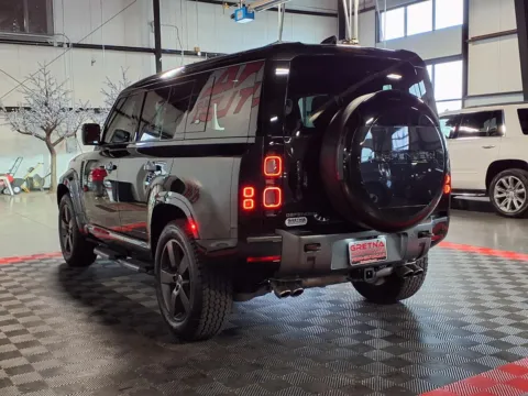 More photos of 2023 Land Rover Defender 110 V8 at Gretna Auto Outlet, NE