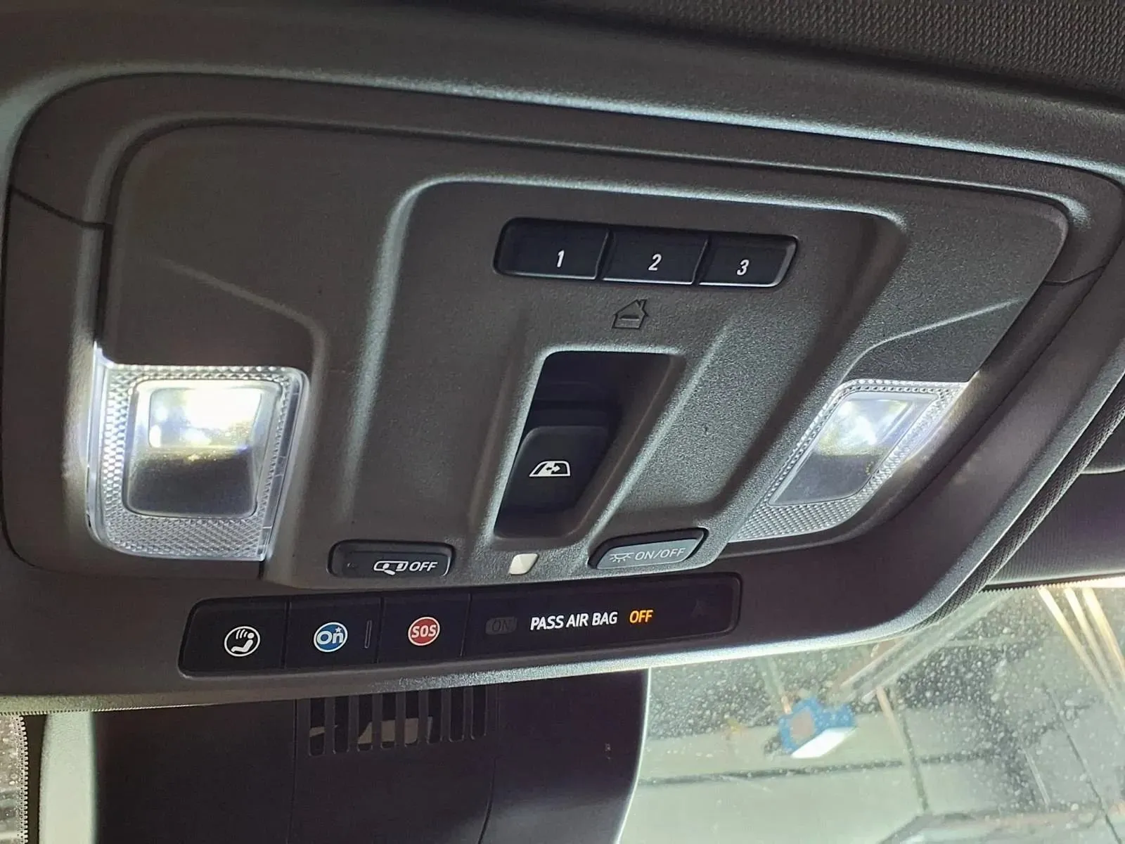 Chevrolet Silverado photo 19
