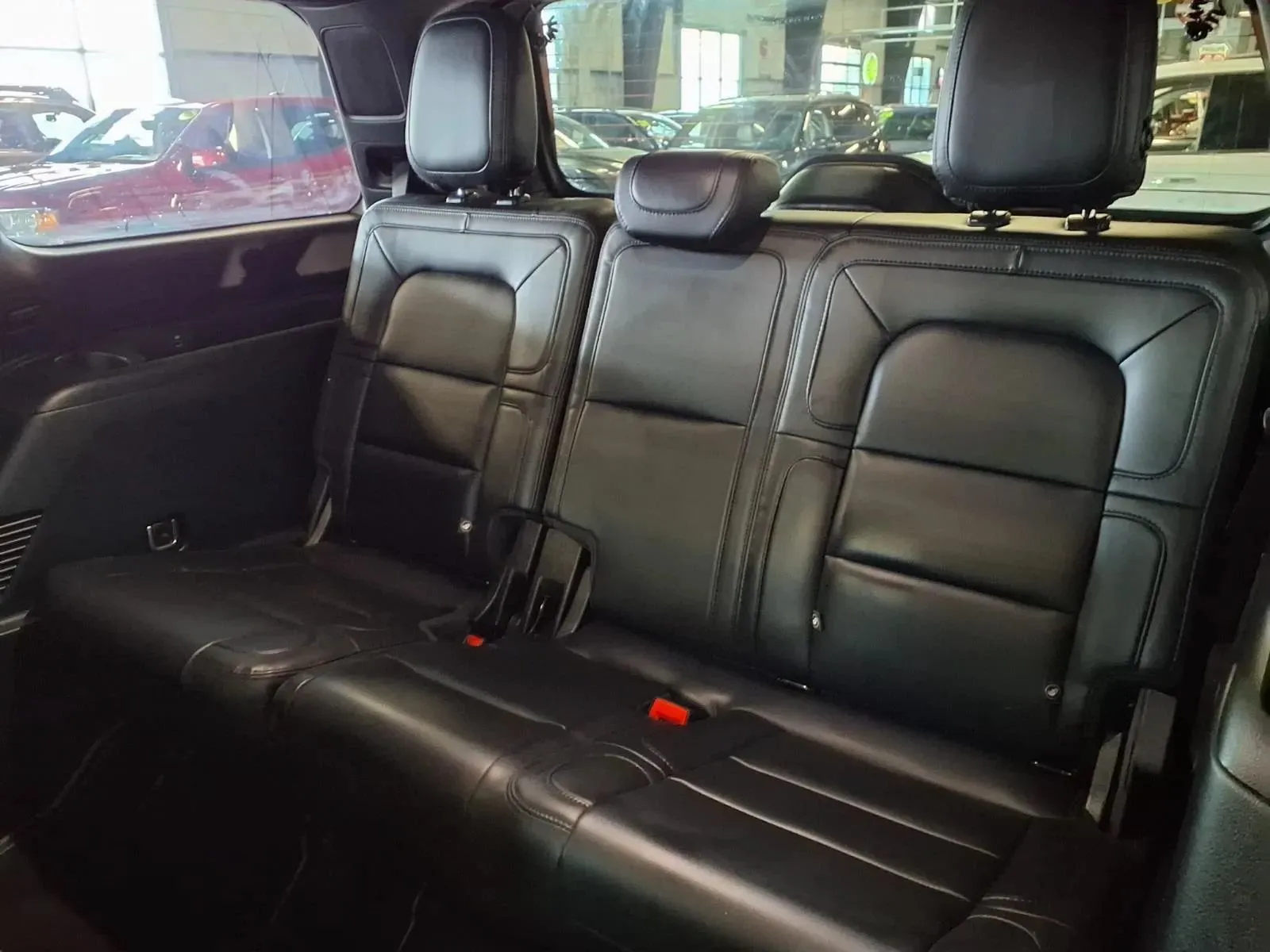 Lincoln Navigator photo 15
