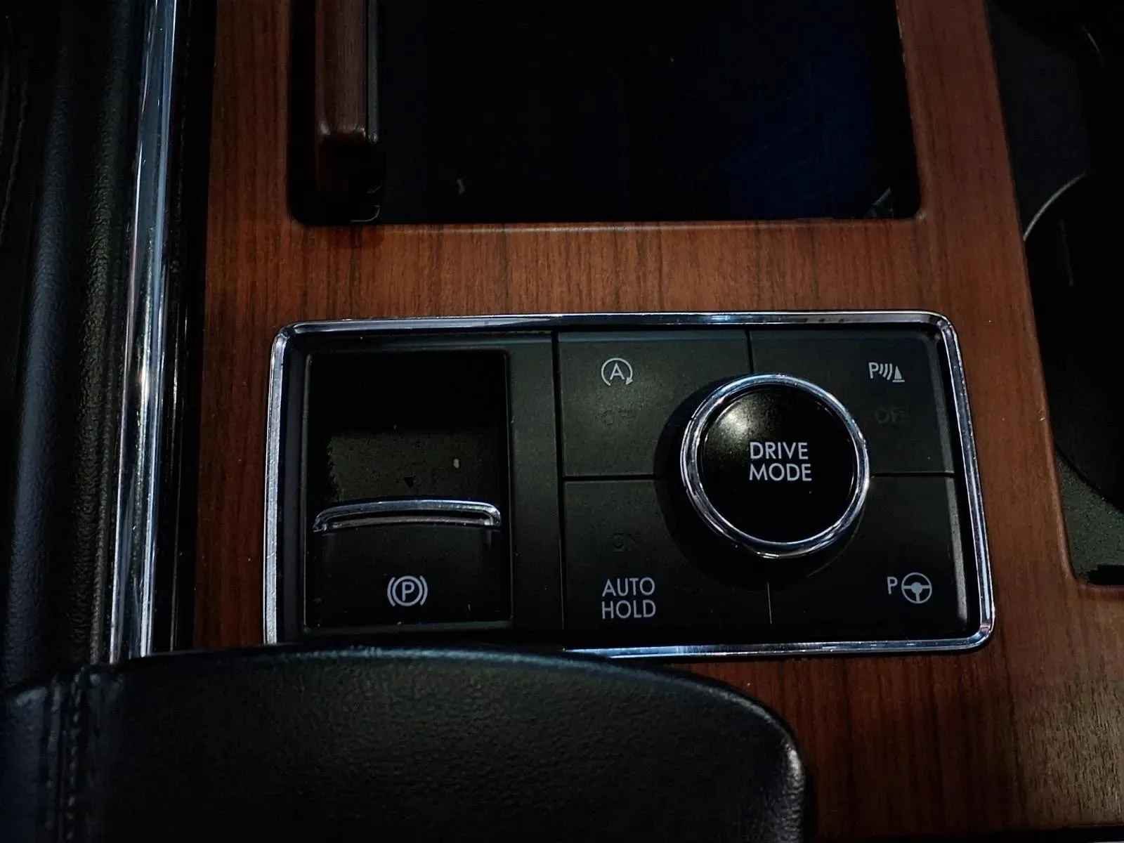 Lincoln Navigator photo 26