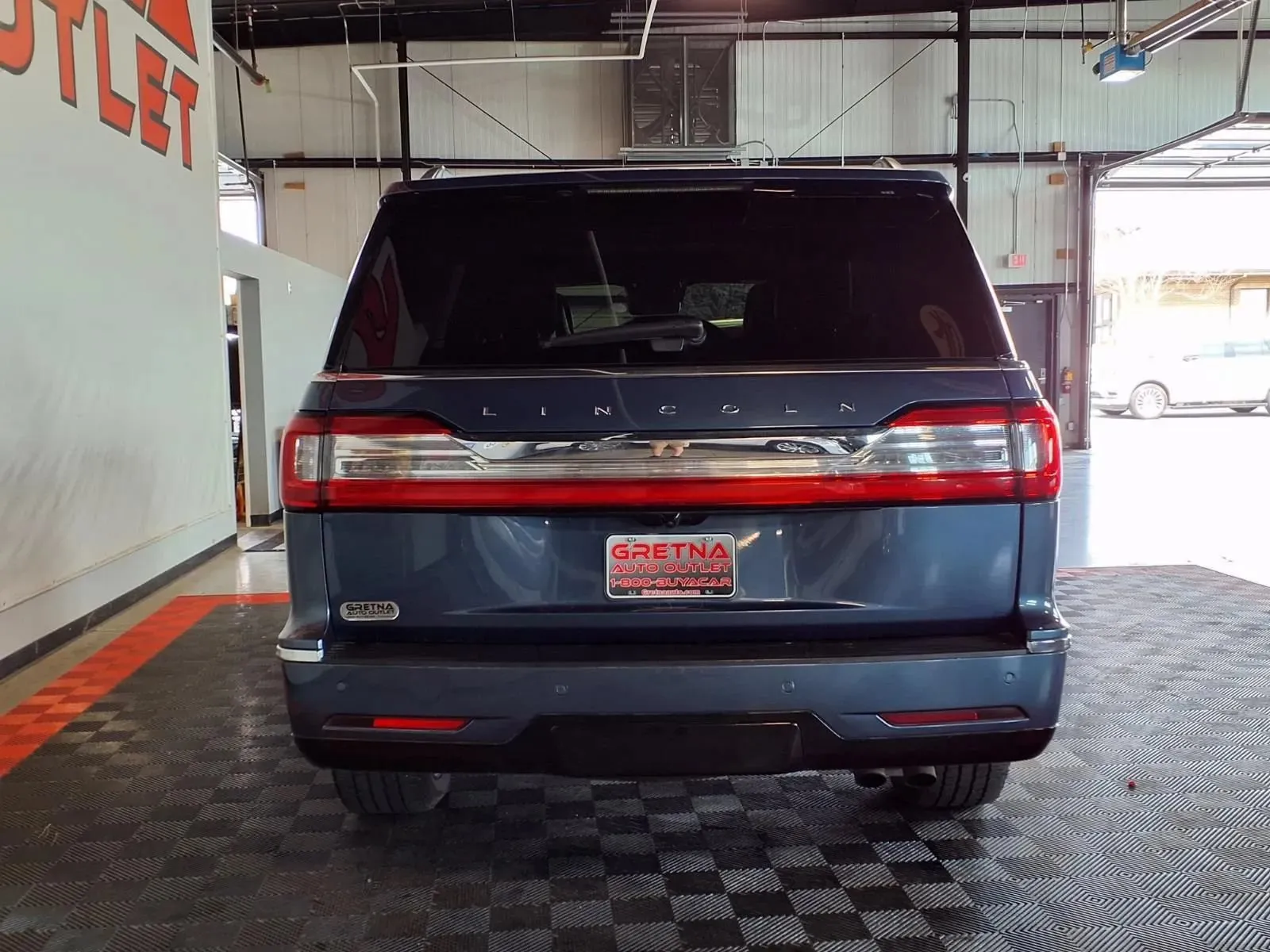 Lincoln Navigator photo 5