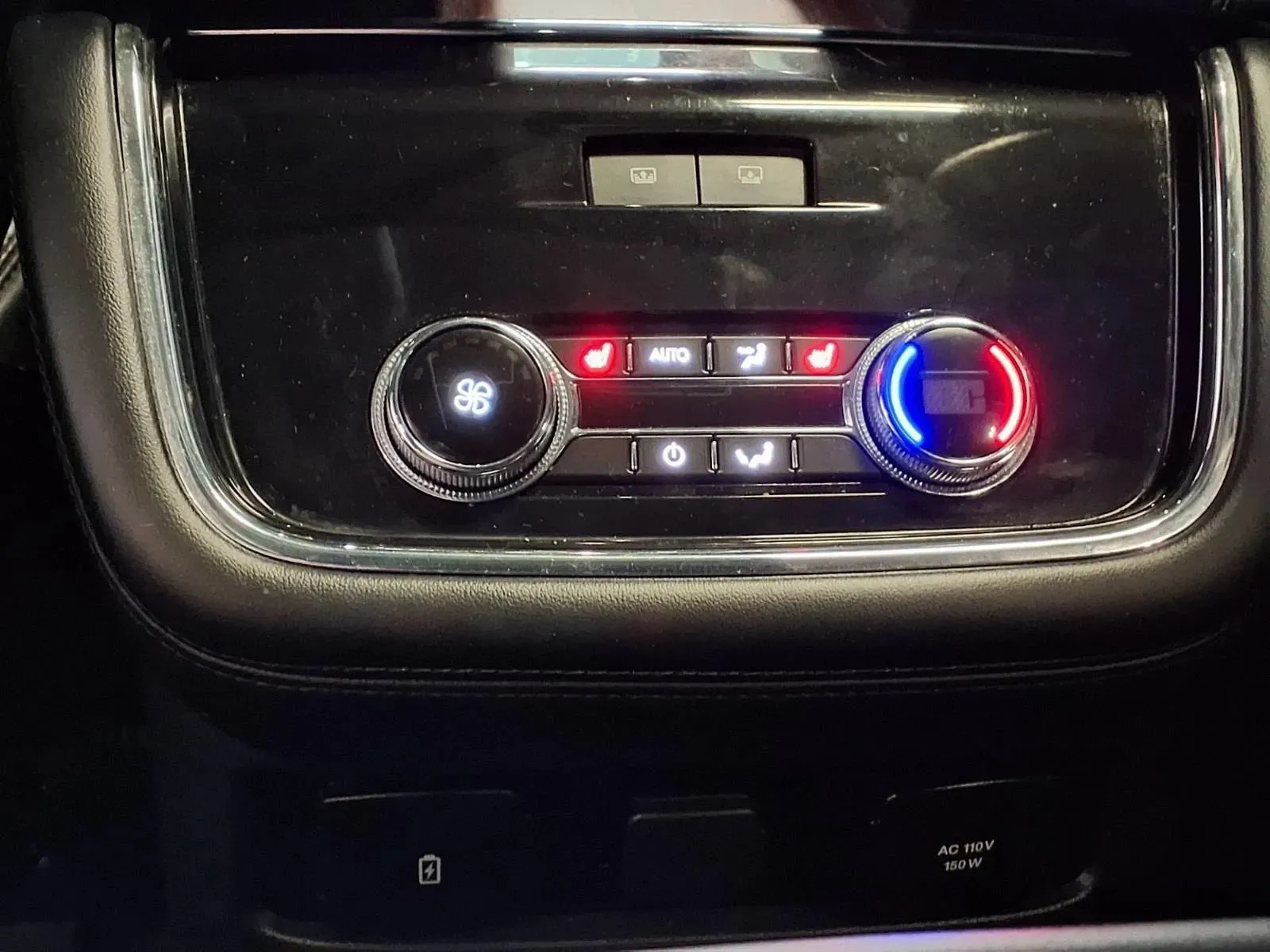 Lincoln Navigator photo 18