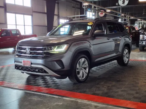 Another view of 2021 Volkswagen Atlas V6 SE 4Motion for sale in Gretna, NE at Gretna Auto Outlet