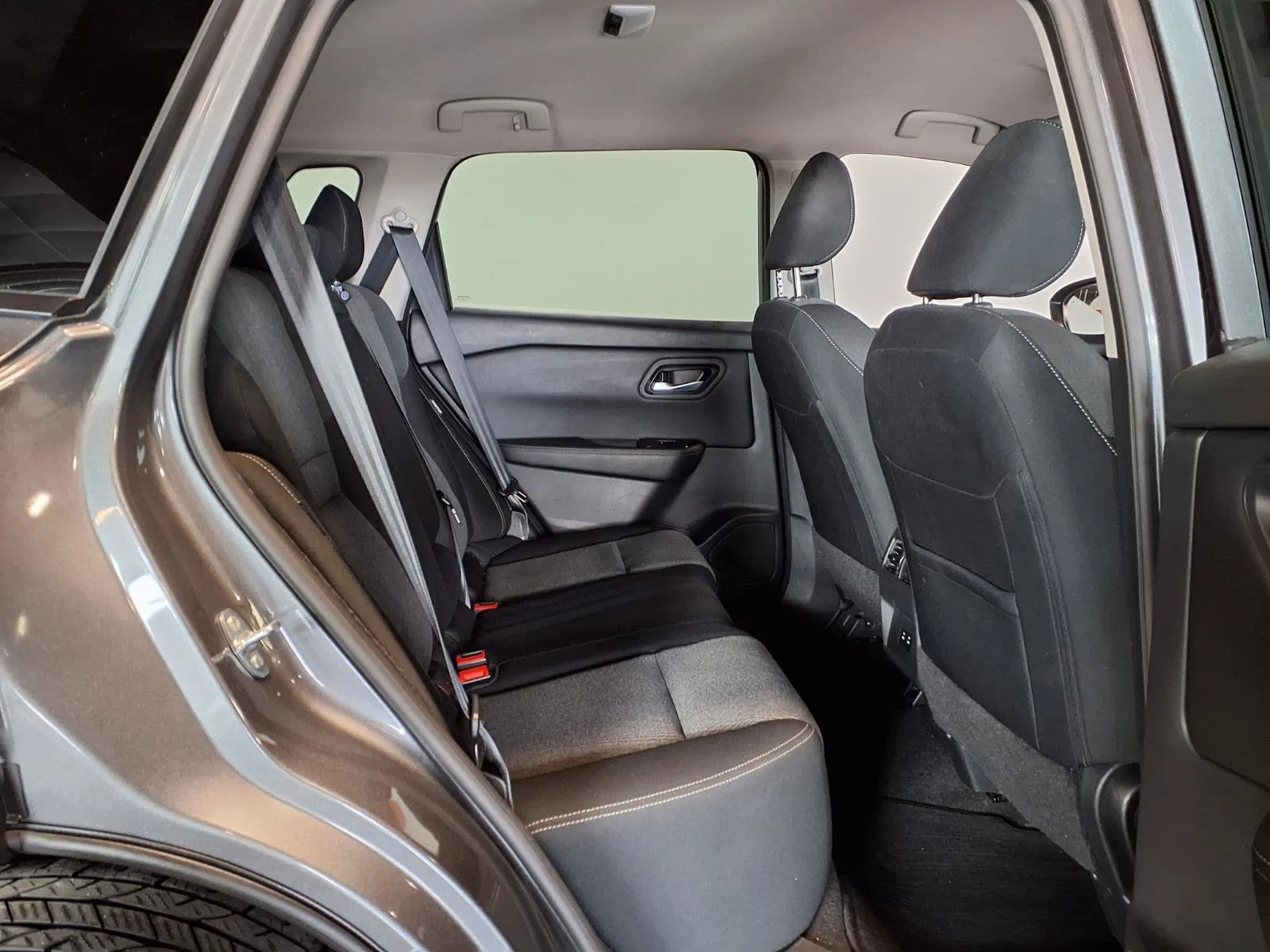 Nissan Rogue photo 11
