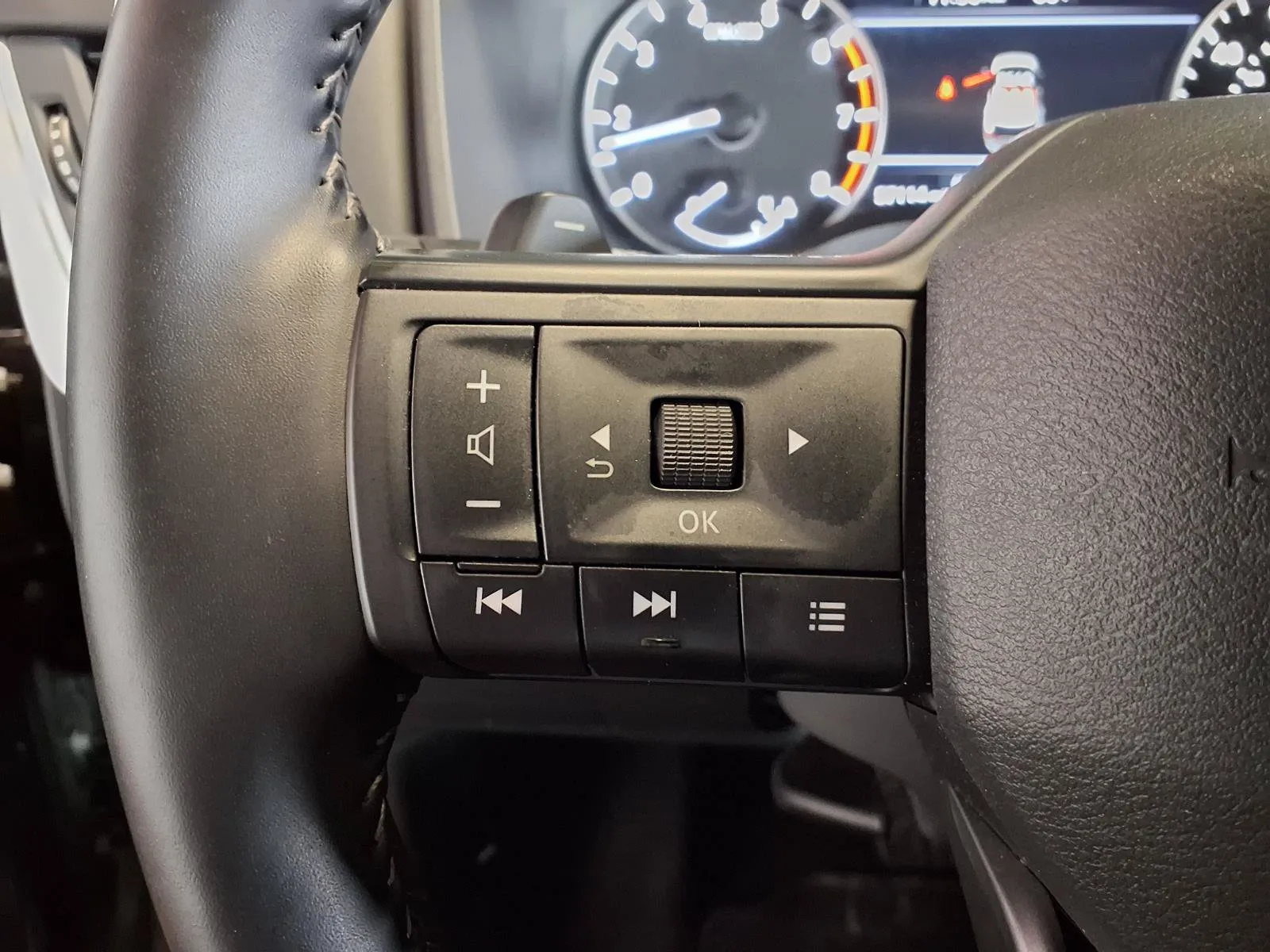 Nissan Rogue photo 28