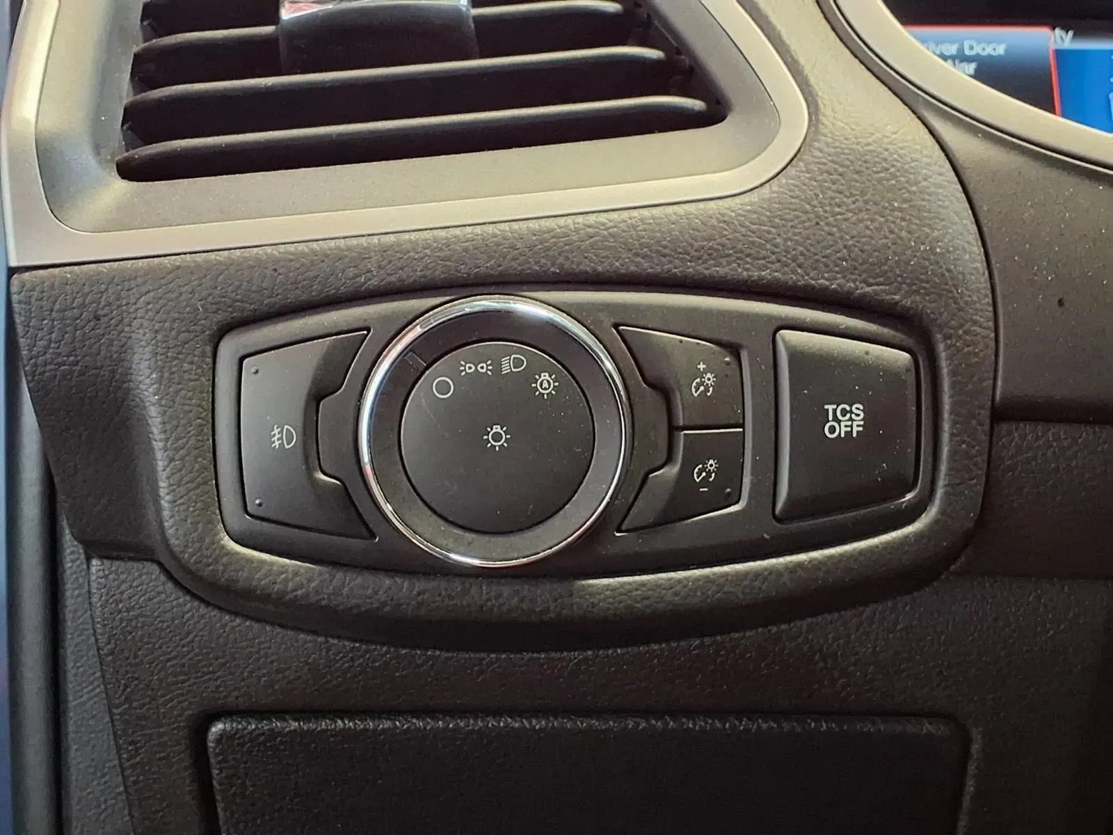 Ford Edge photo 18