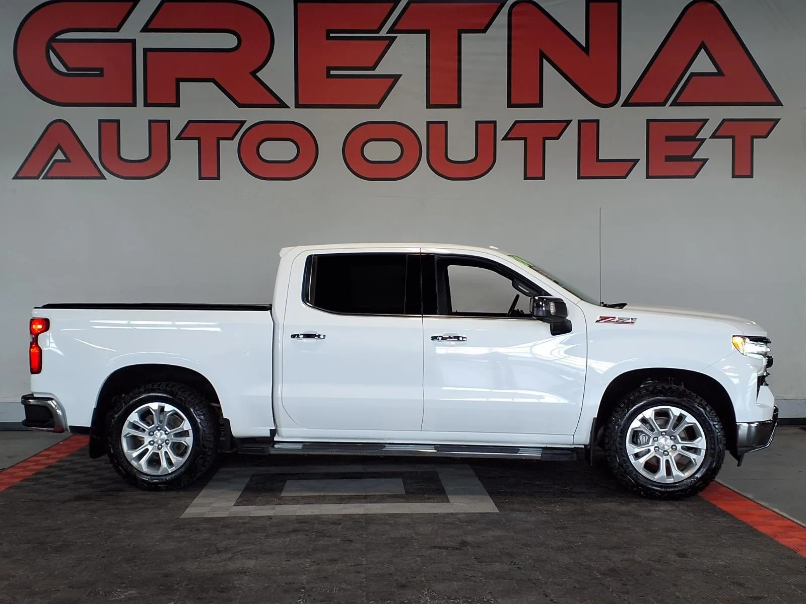 White 2024 Chevrolet Silverado 1500 LTZ for sale in Gretna, NE