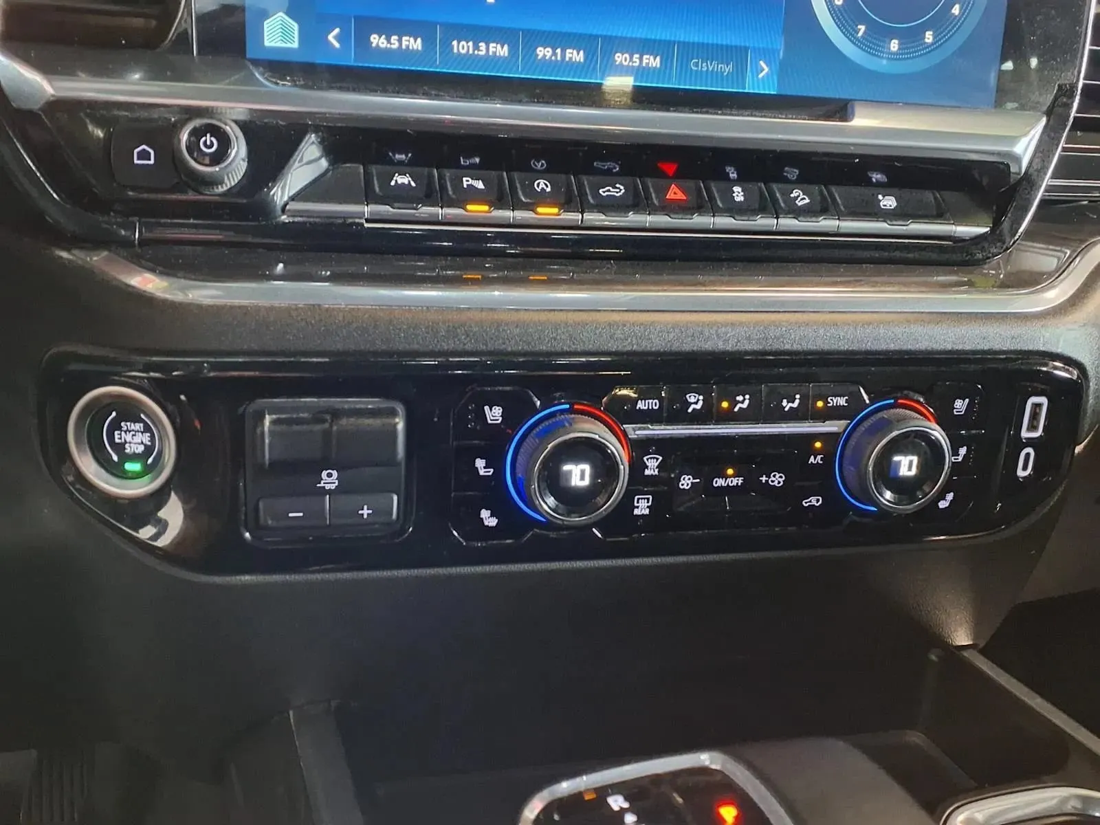 Chevrolet Silverado photo 20