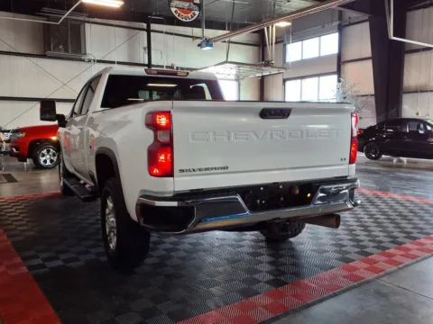 More photos of 2024 Chevrolet Silverado 2500HD LT at Gretna Auto Outlet, NE